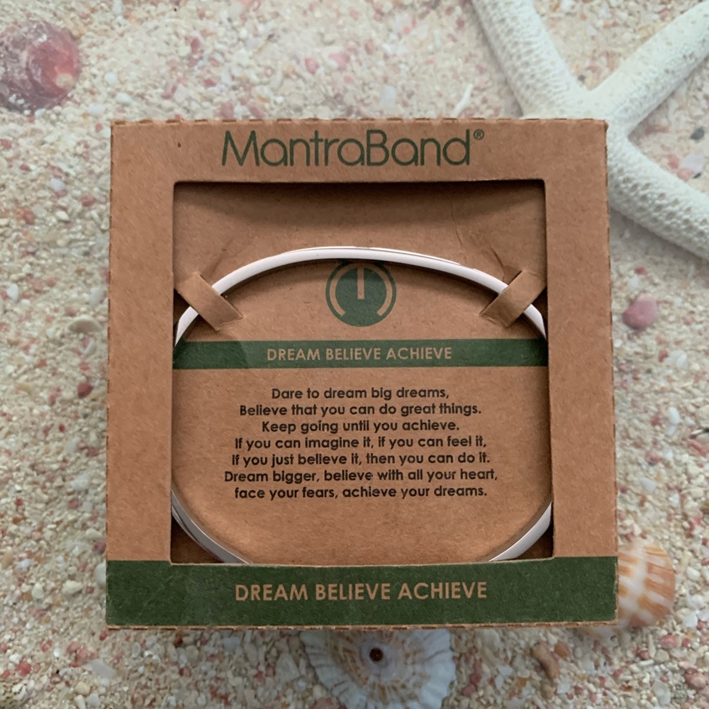 🆕 MantraBand Dream Believe Achieve